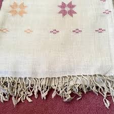 Ladies Islampuri Wool Shawl – Elegant Winter Wrap